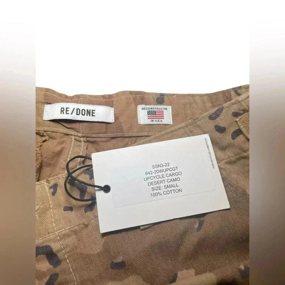 Re/Done New NWT Upcycled Cargo Pants Desert Camo Size Small - Picture 6 of 8